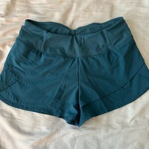 Women’s calia athletic tulip shorts. Size medium